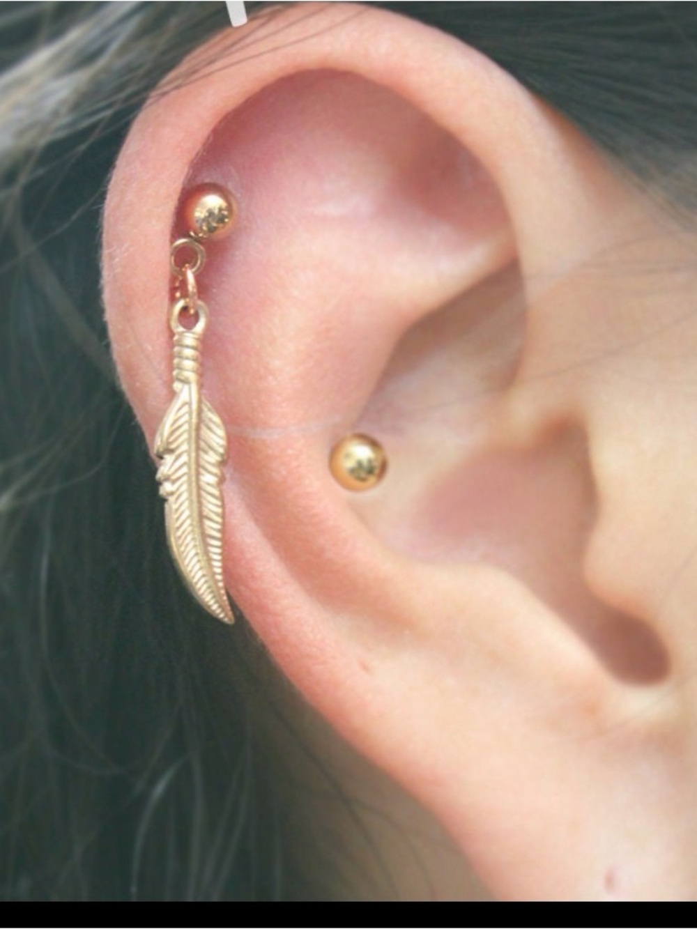 never worn Gold Feather Dangle Cartilage Earring - Women Jewelry